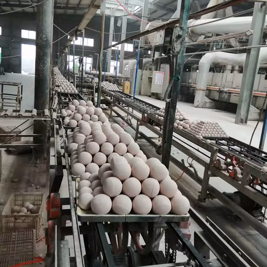 高純度の材料さまざまなサイズの白いメディア耐性のある耐火アルミナセラミックボール